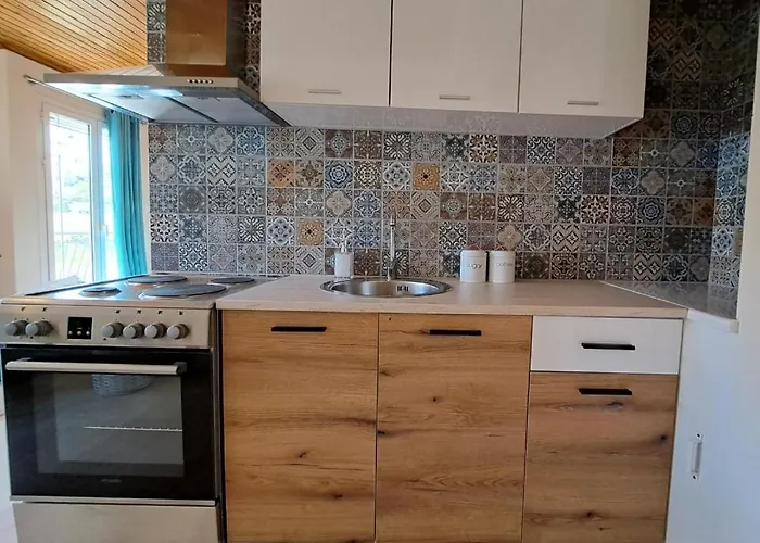 Lagoon 78 Argostoli (Kefalonia)